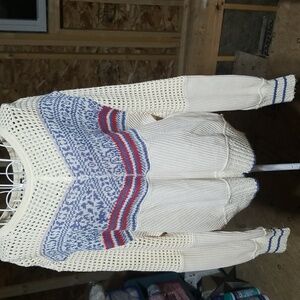 Free People cream sweater. Size  small